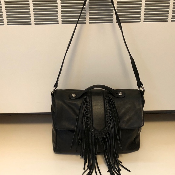 Sam Edelman Handbags - Sam Edelman Fringed leather Shoulder Bag